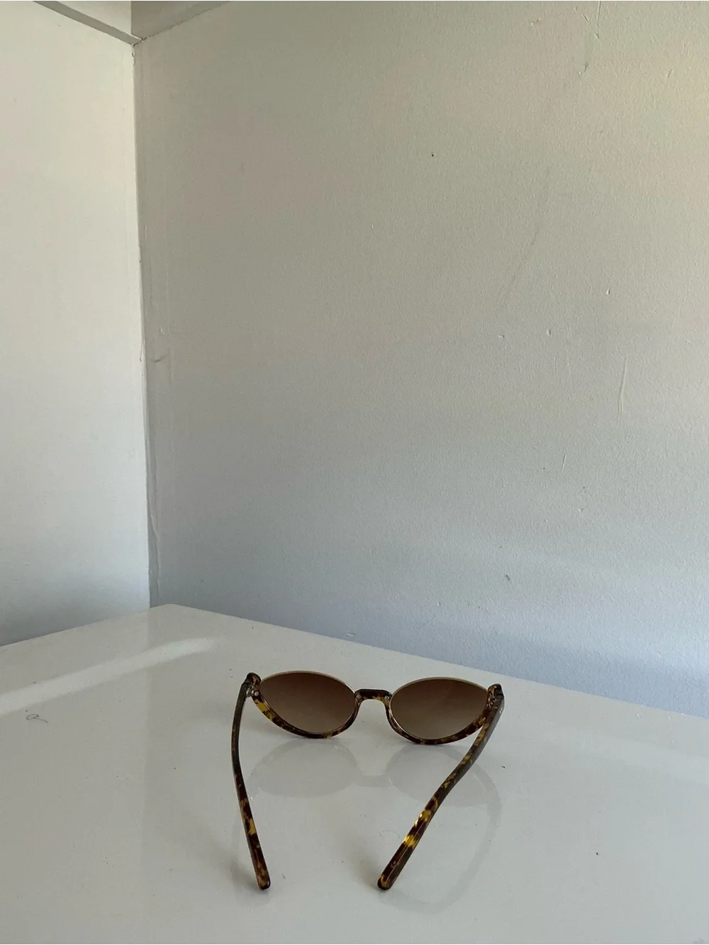 Tortoiseshell Oval Women's Sunglasses - Brown Lenses